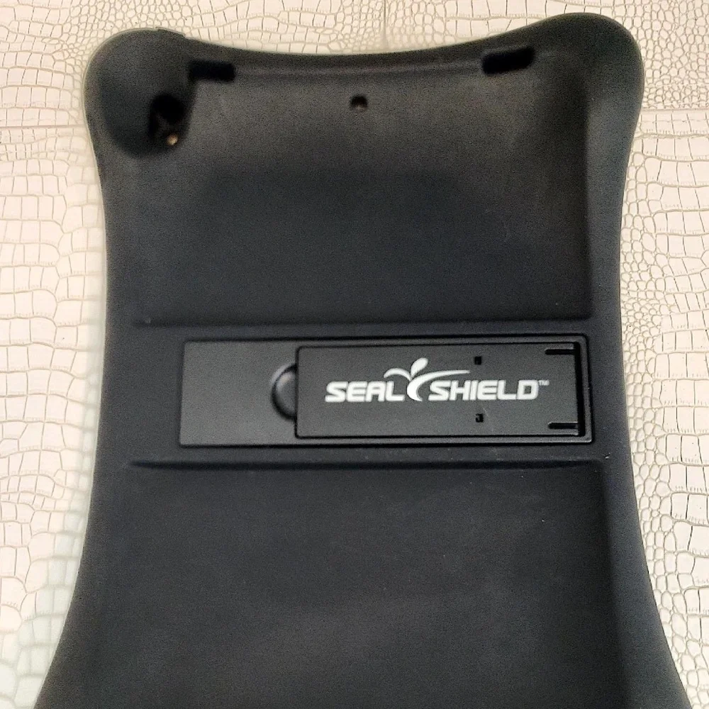 Very hard to find a New w/o box it came in Seal Shield I-Pad Silicon Bumper Case